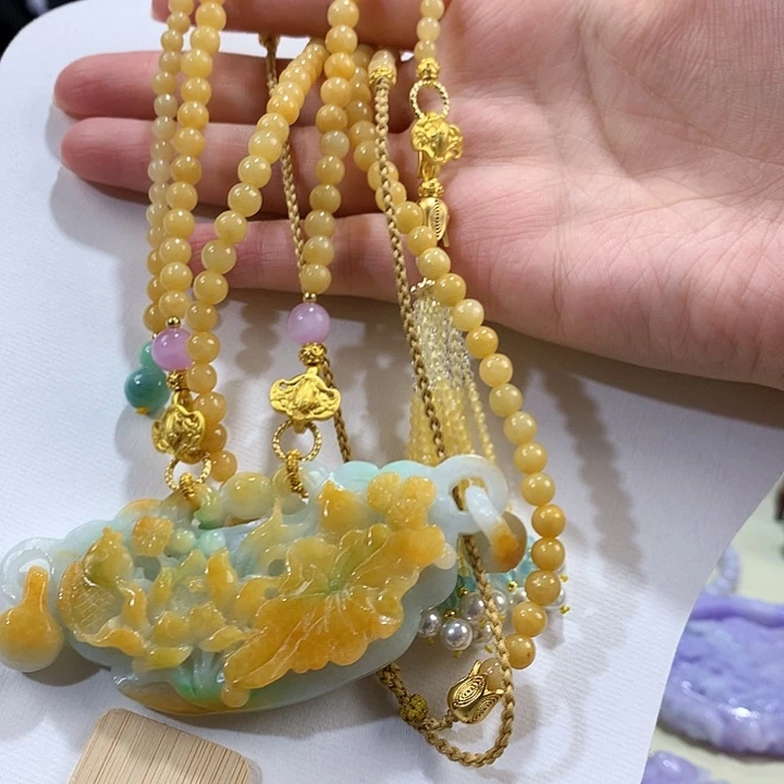 翡翠未镶嵌颈饰翡翠吊坠