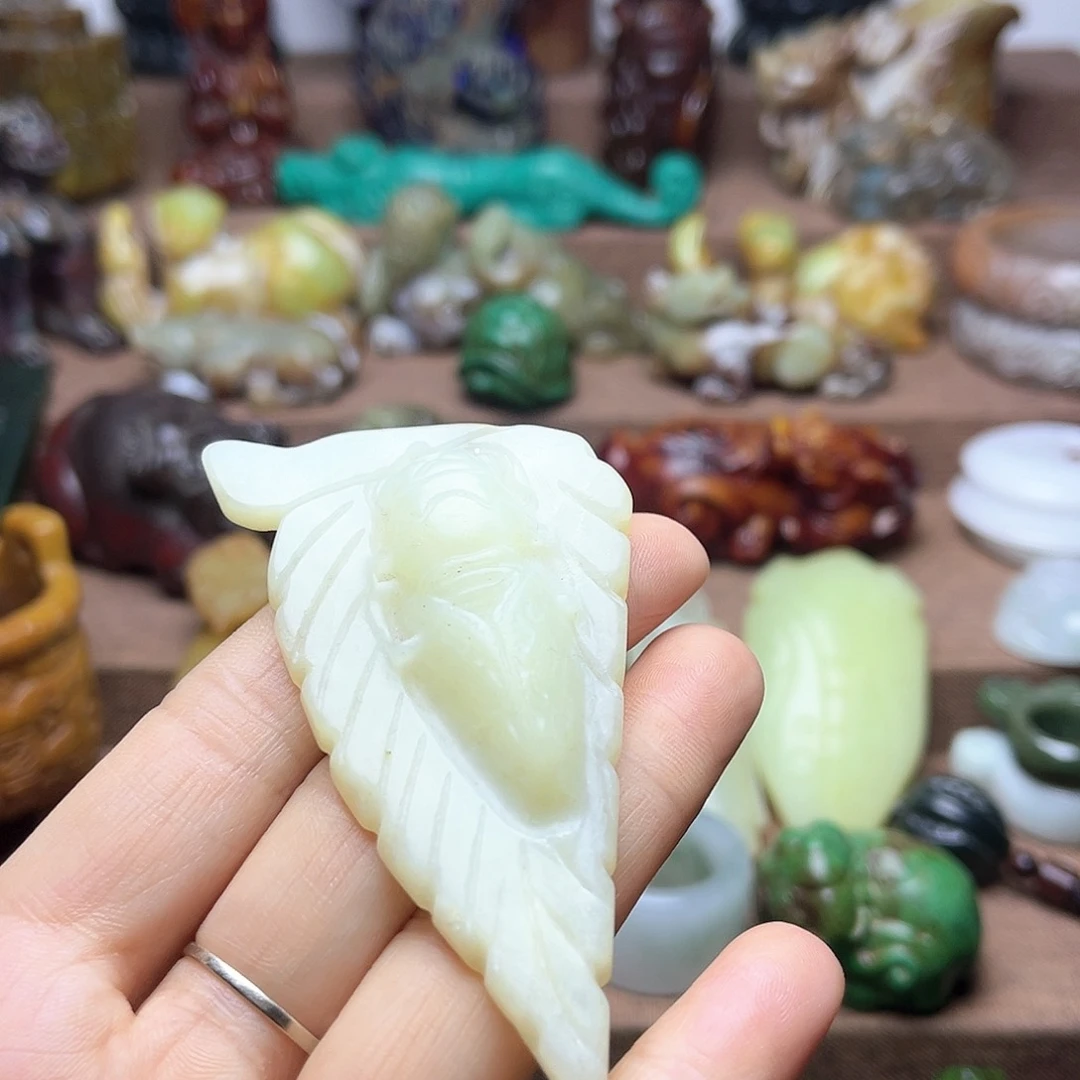 白玉菩提吊坠128。。