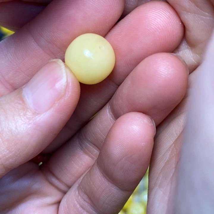 乐****未镶嵌琥珀裸石原矿琥珀蜜蜡配饰