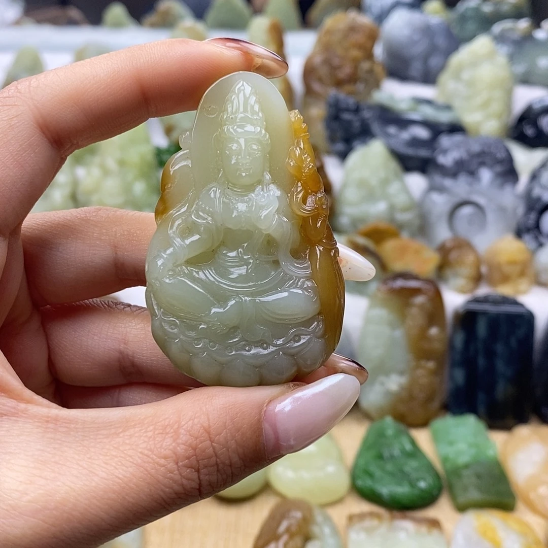 和田玉未镶嵌颈饰