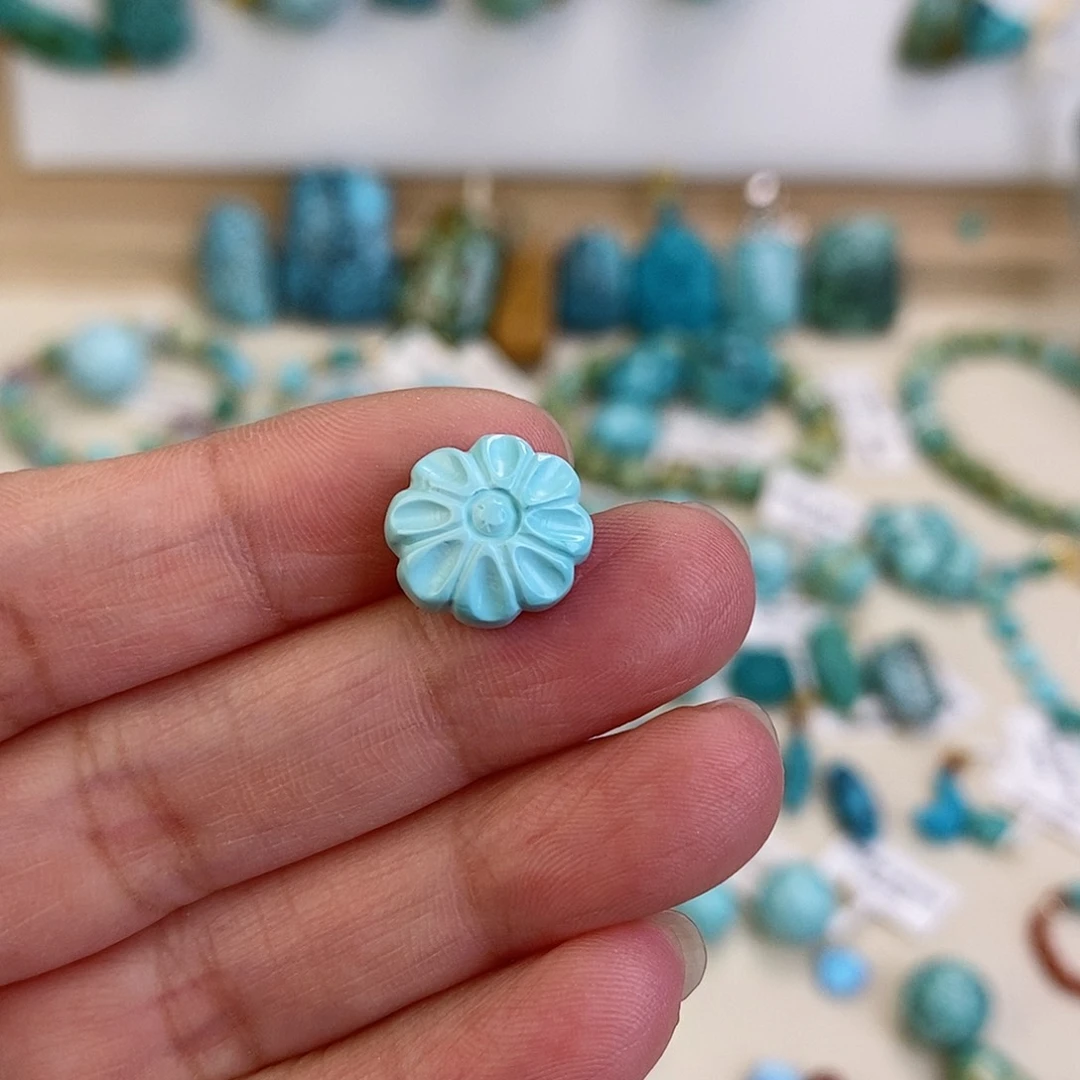 未镶嵌绿松石珠宝奇石