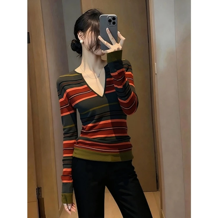 高级感撞色条纹V领打底针织衫女2025秋季新款小众不撞款修身上衣