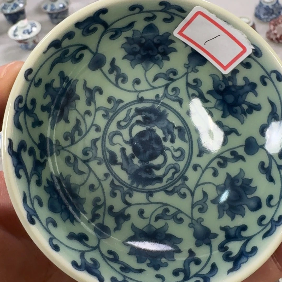 摆件清釉青花缠枝莲普洱茶