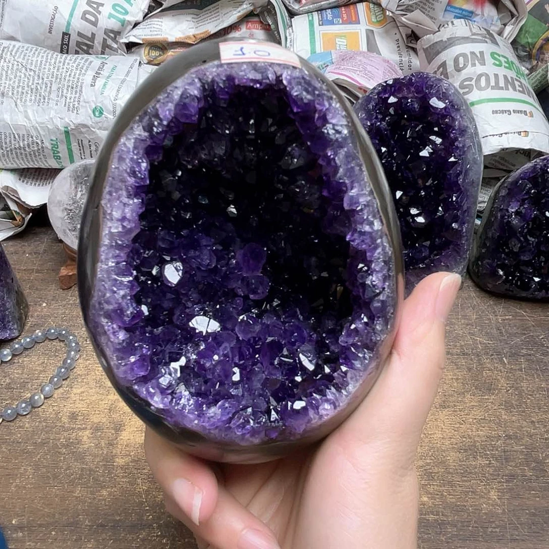 未镶嵌水晶大型摆件（非配饰）