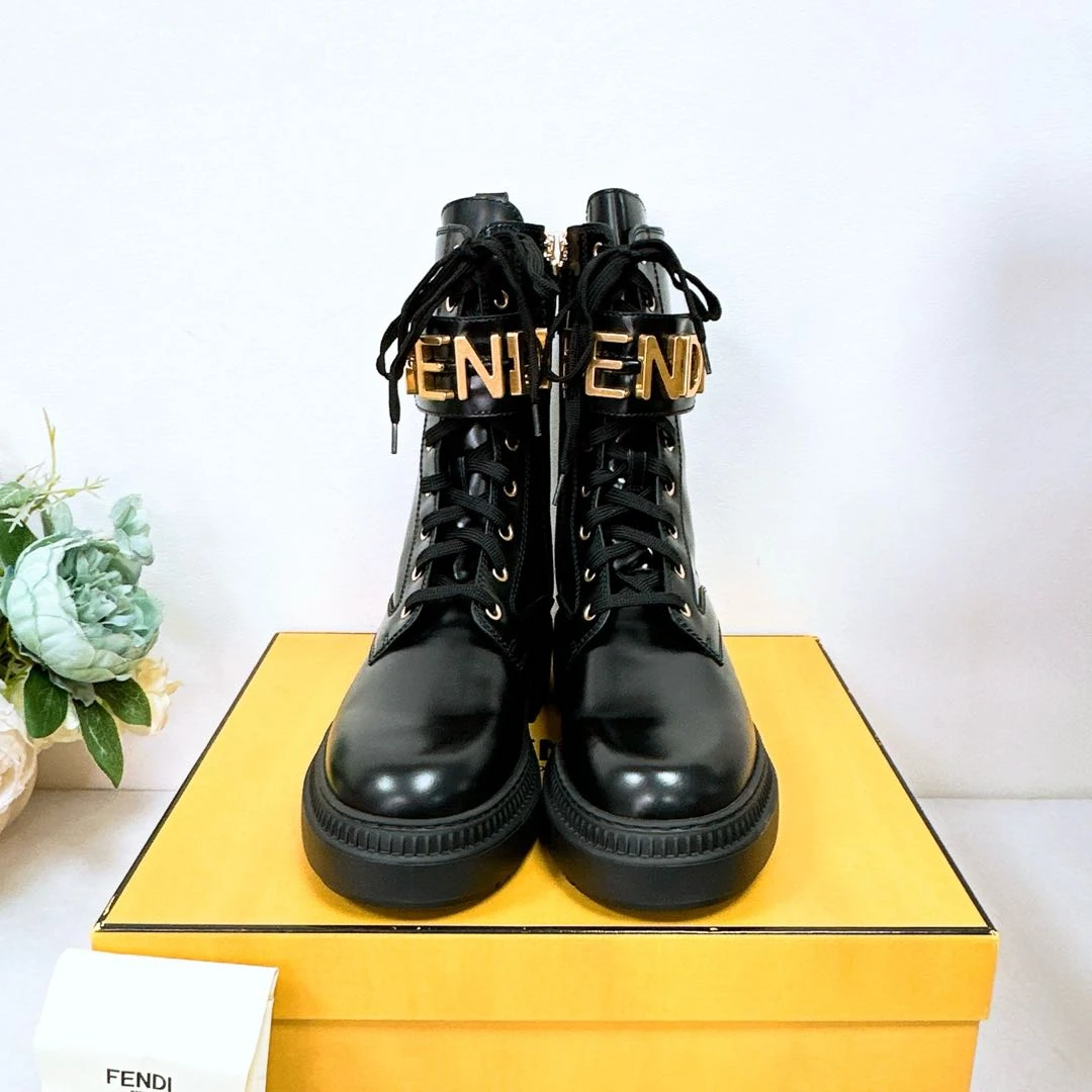 未使用 FENDI/芬迪 闲置/Fendi/芬迪/马丁靴/40码/Xsp39994