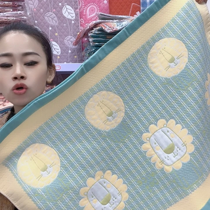 棉绿色小狮子纯棉