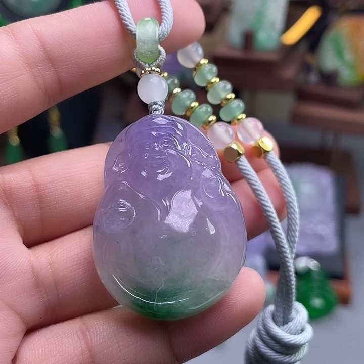 翡翠未镶嵌吊坠(赠链)