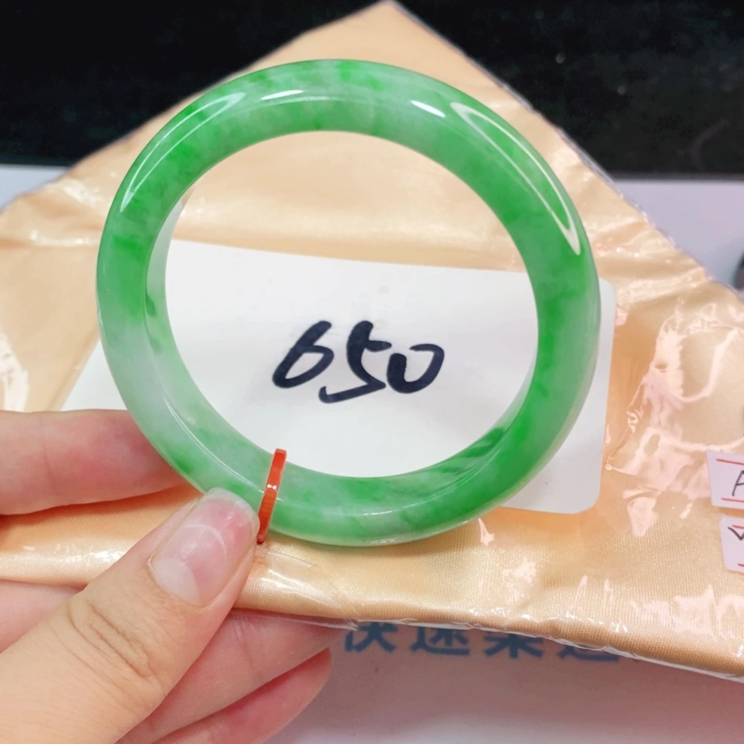 翡翠手镯未镶嵌正圈54.55