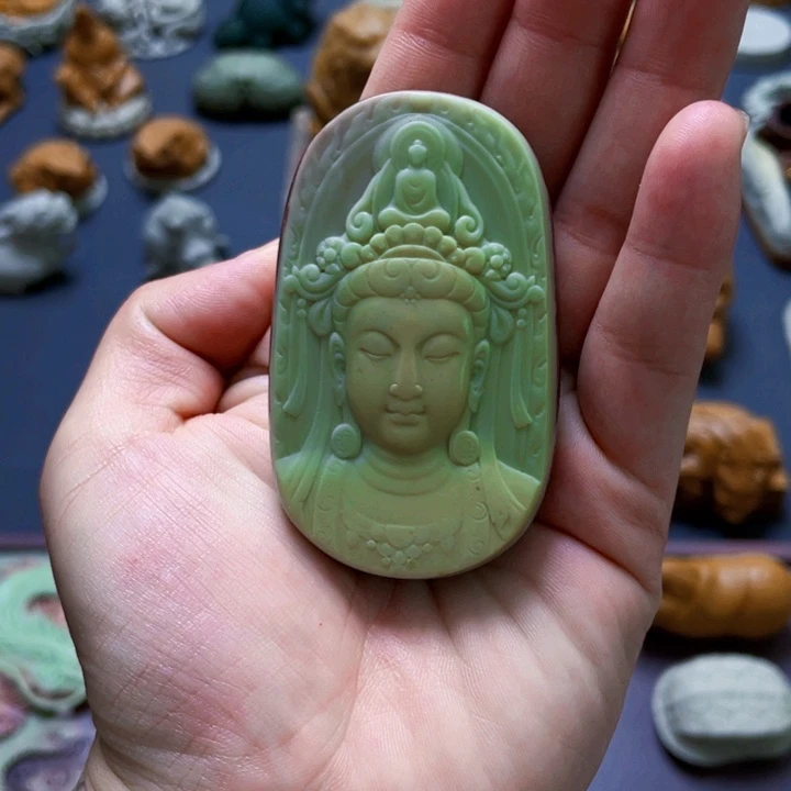 观音手工雕刻紫袍玉带石