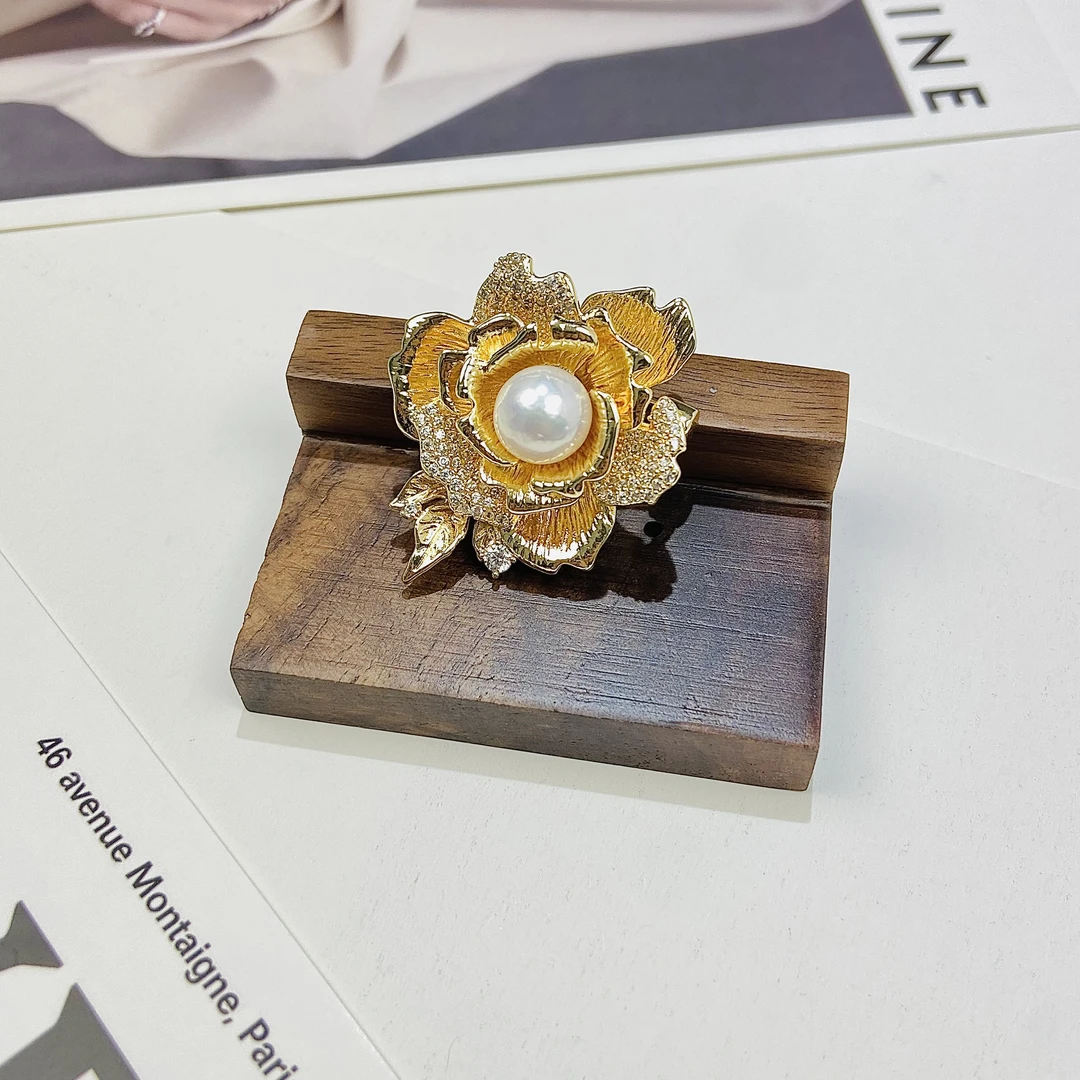 天然淡水珍珠胸针 XZ1002