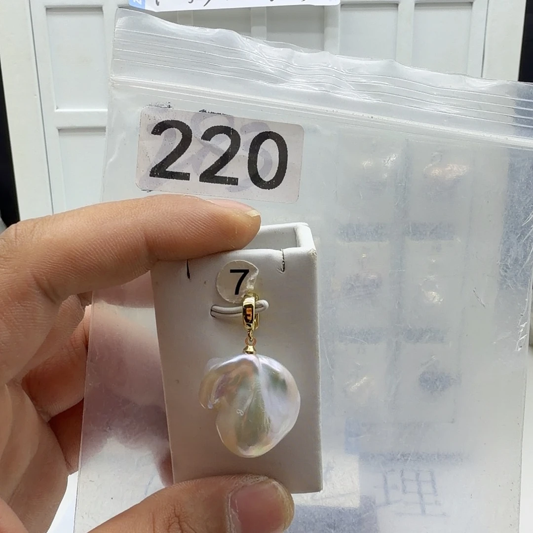 淡水珍珠颈饰合金