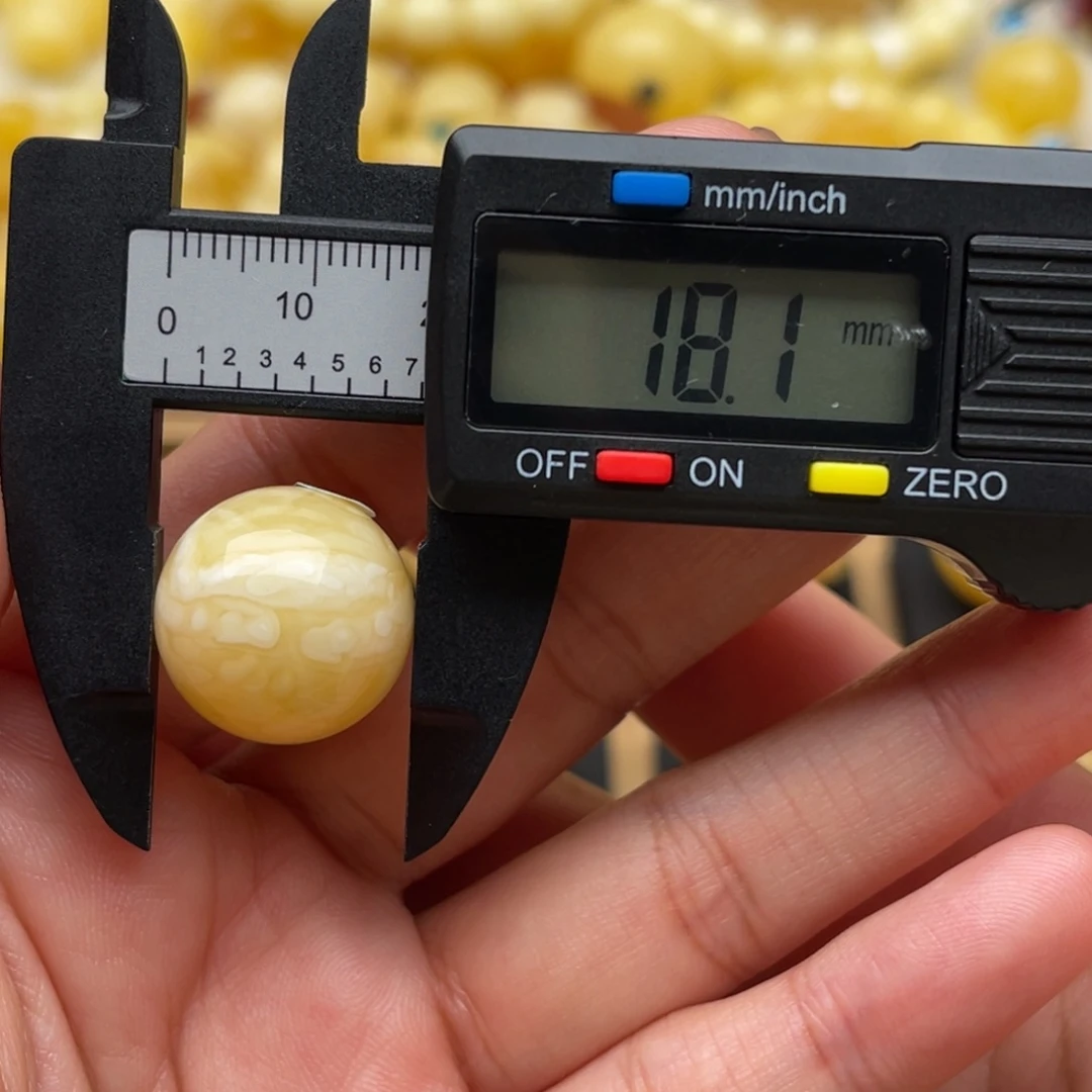 琥珀未镶嵌裸石蜜蜡圆珠笑