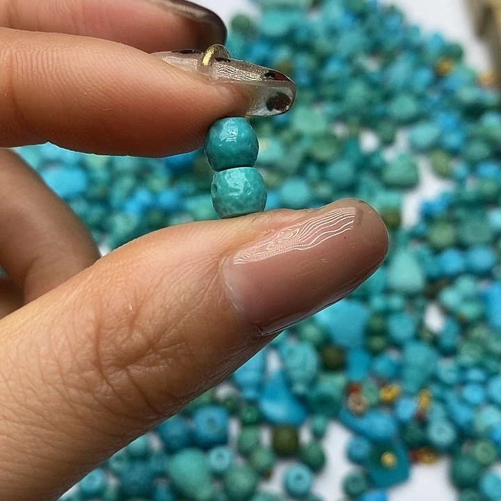 绿松石未镶嵌珠宝奇石