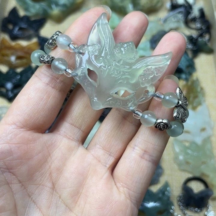 蛇纹石玉合金颈饰