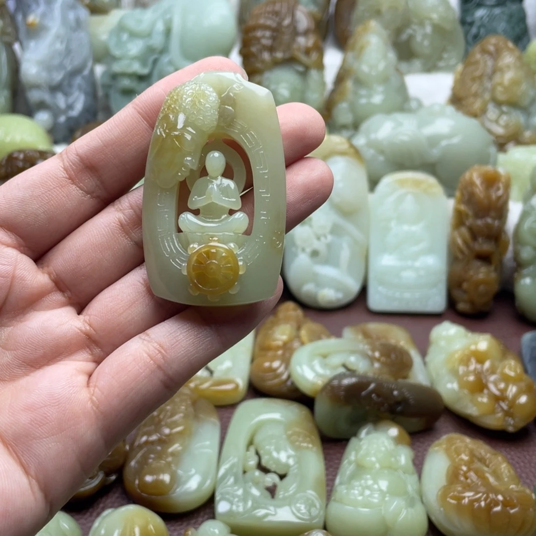 *****颈饰未镶嵌和田玉