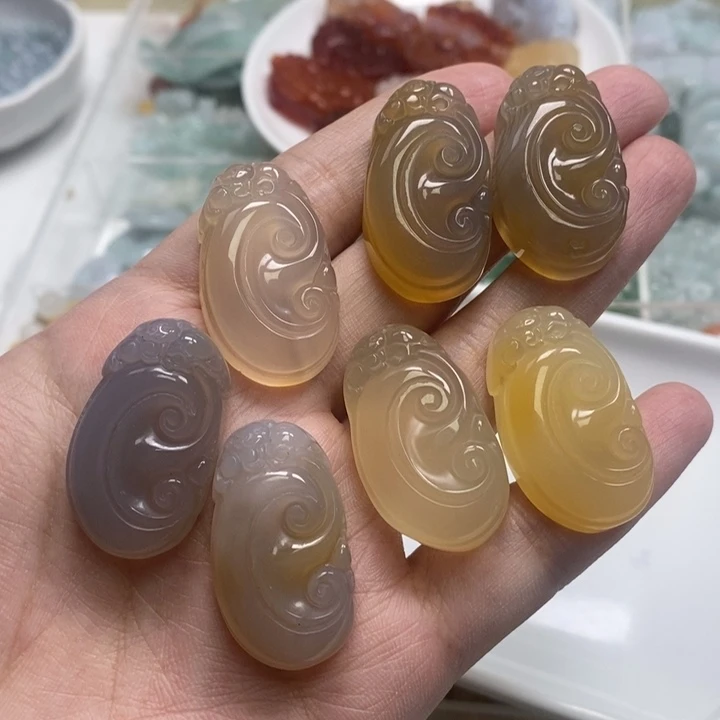 玛瑙/玉髓吊坠(不含链)未镶嵌如意2个