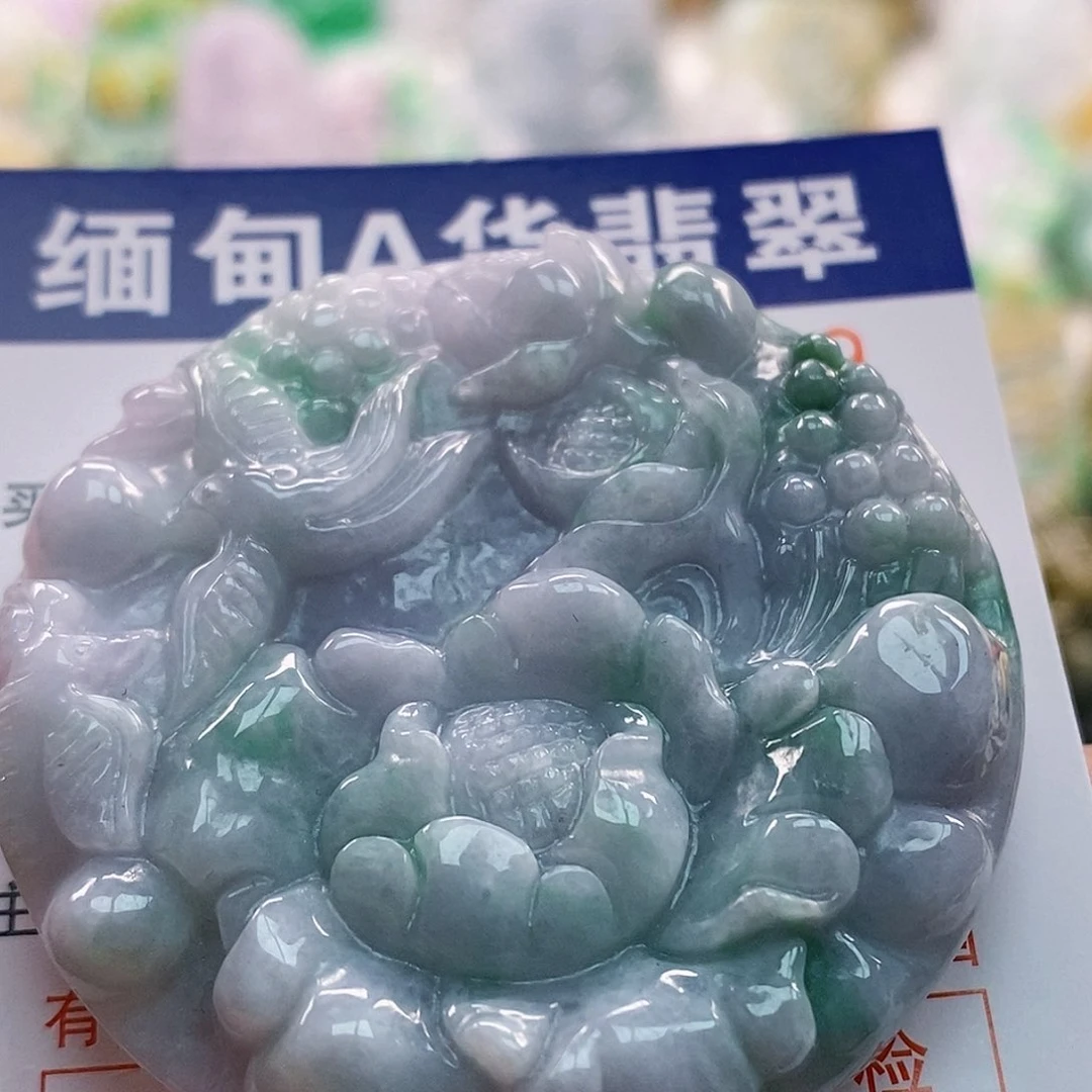 吊坠(不含链)未镶嵌翡翠