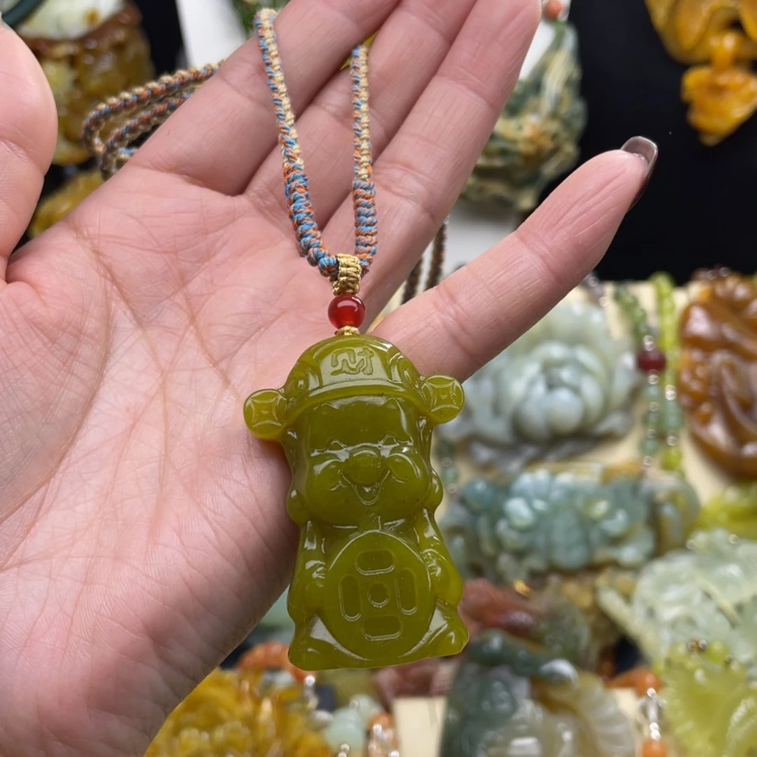 未镶嵌蛇纹石玉颈饰