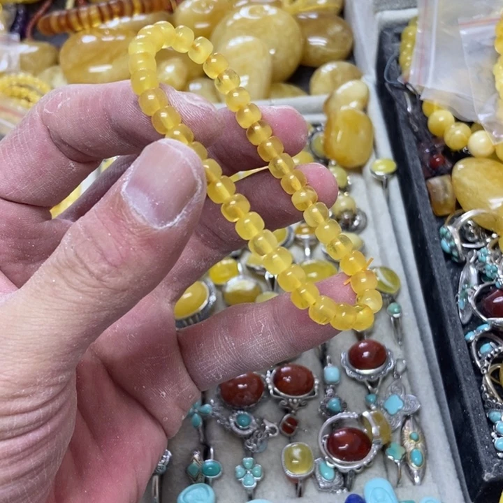 未镶嵌蜜蜡裸石多样性发货