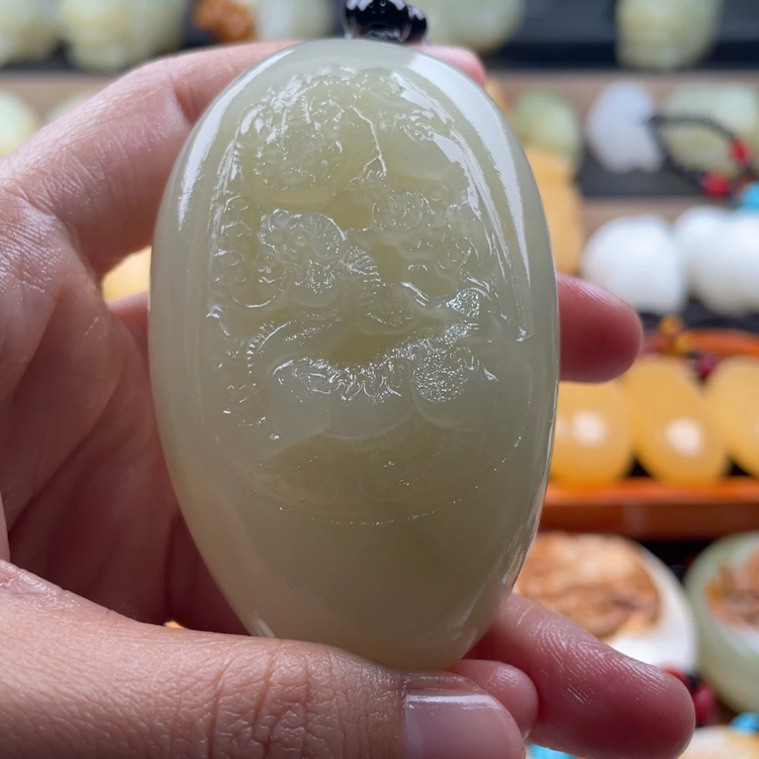 五***哥石材天然古青石手把件