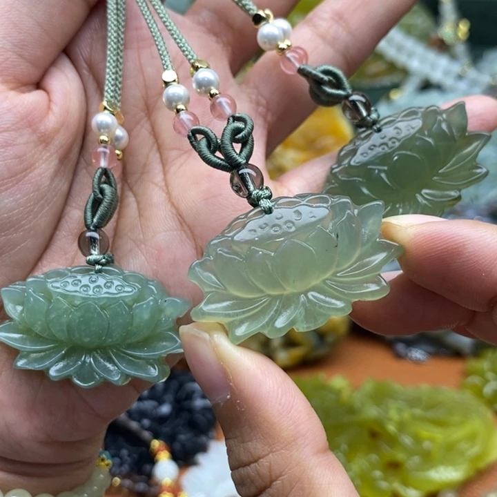 未镶嵌岫玉吊坠毛衣链锁骨链