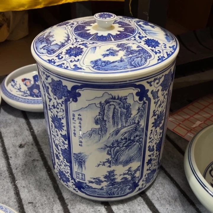 瓷片青花四面开窗中号