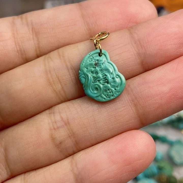 绿松石未镶嵌珠宝奇石