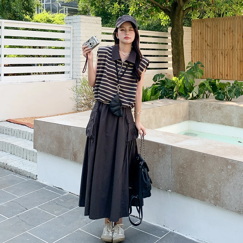 灰色休闲条纹坎肩套装裙女夏季2025新款工装半身裙酷拽炸街两件套