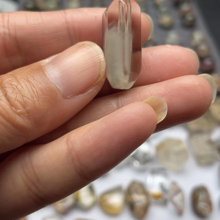 纯天然幽灵碧玺（处理）