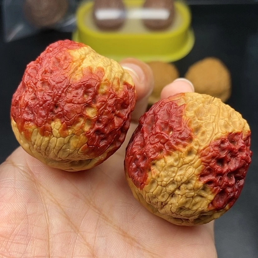 【闪购商品】把件文玩核桃40尺牡丹绣球56.5克