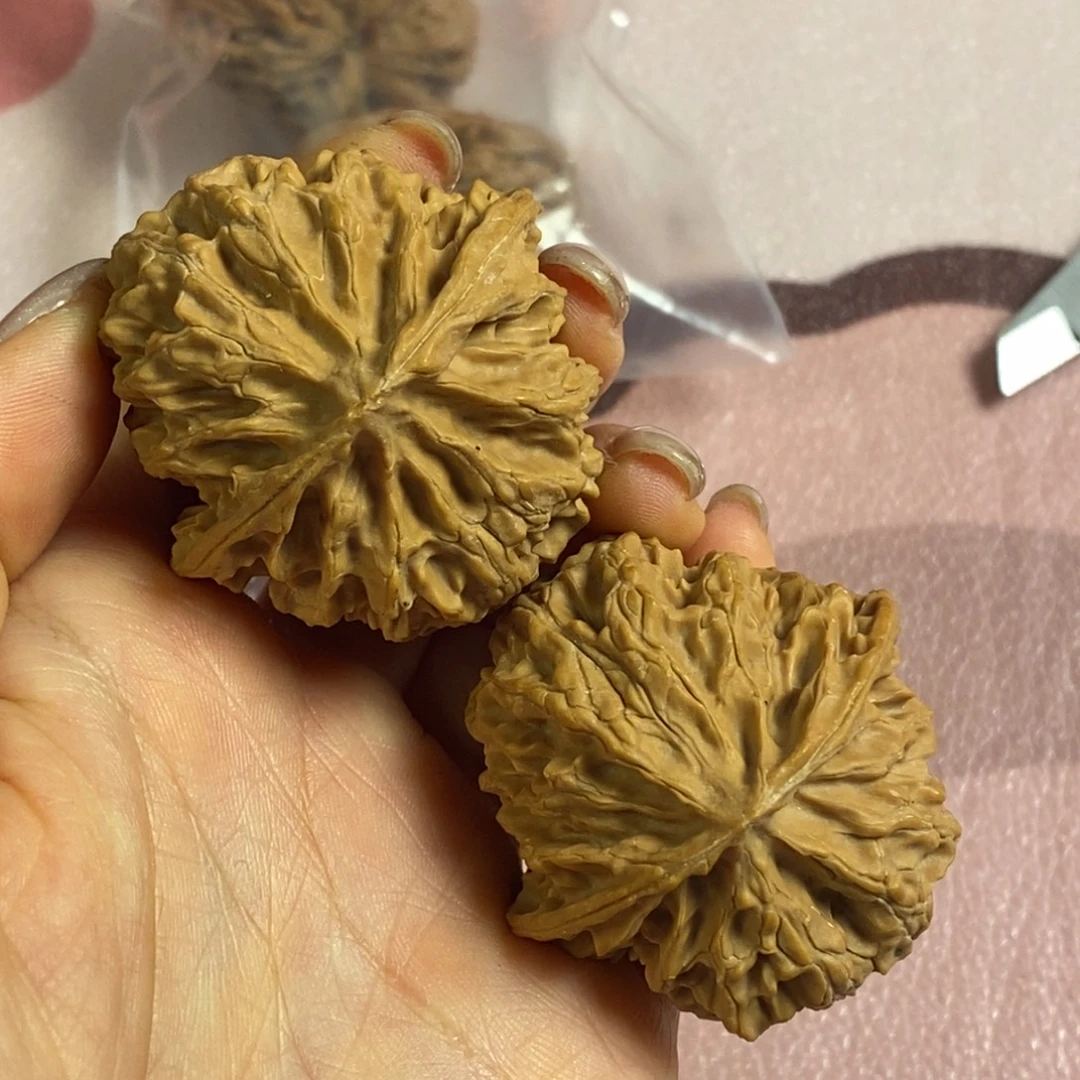 文玩核桃吊坠40➕苹果园80