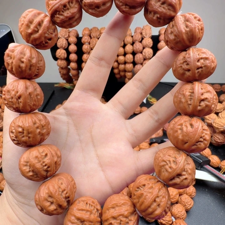 一***,文玩核桃手串西瓜纹手持