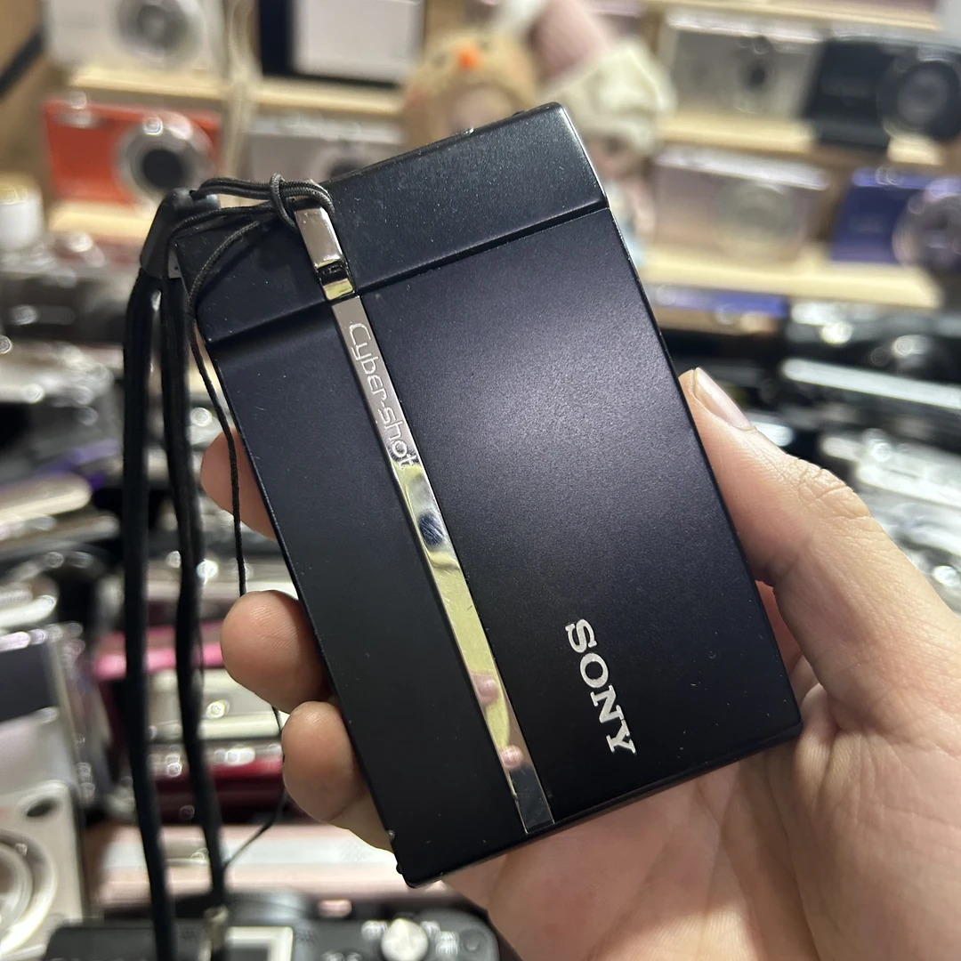 9新 Sony/索尼 索尼t50 720w像素 3倍光学变焦