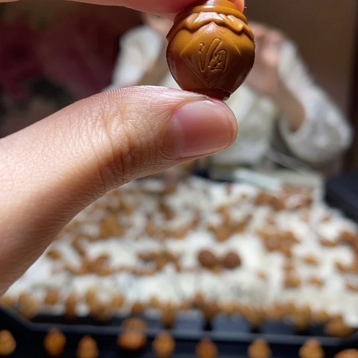 吊坠橄榄核酒坛子