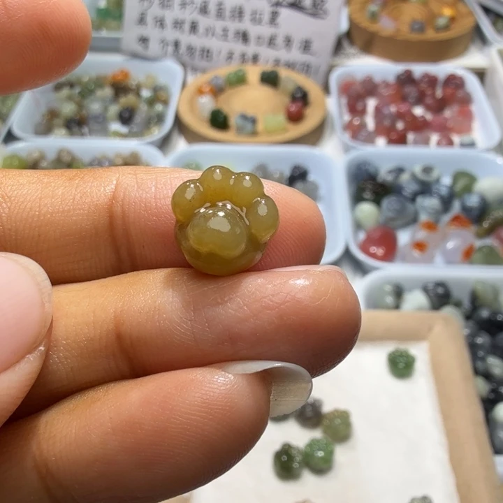 和田玉未镶嵌珠宝奇石