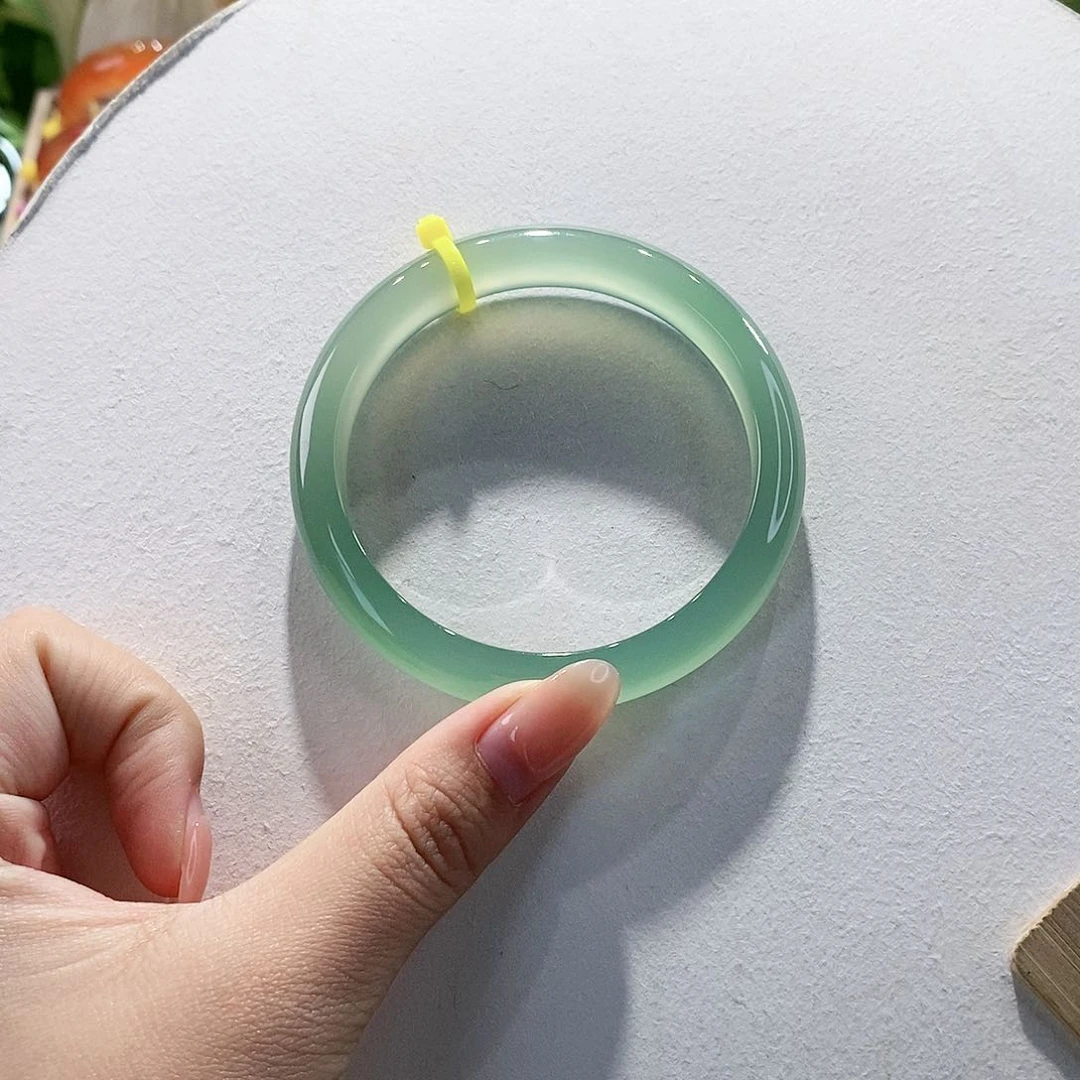 手镯玛瑙/玉髓未镶嵌58