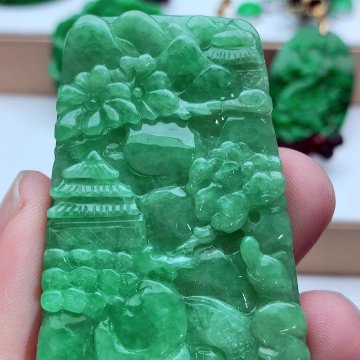 翡翠未镶嵌吊坠(不含链)