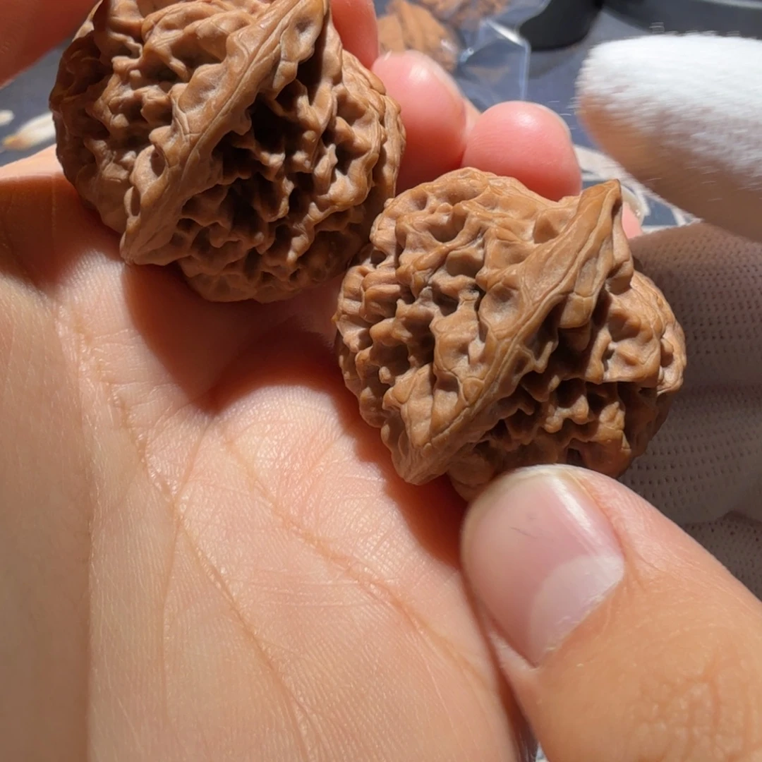 文玩核桃把件秦闷