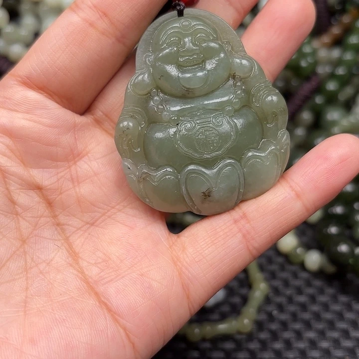 颈饰未镶嵌和田玉