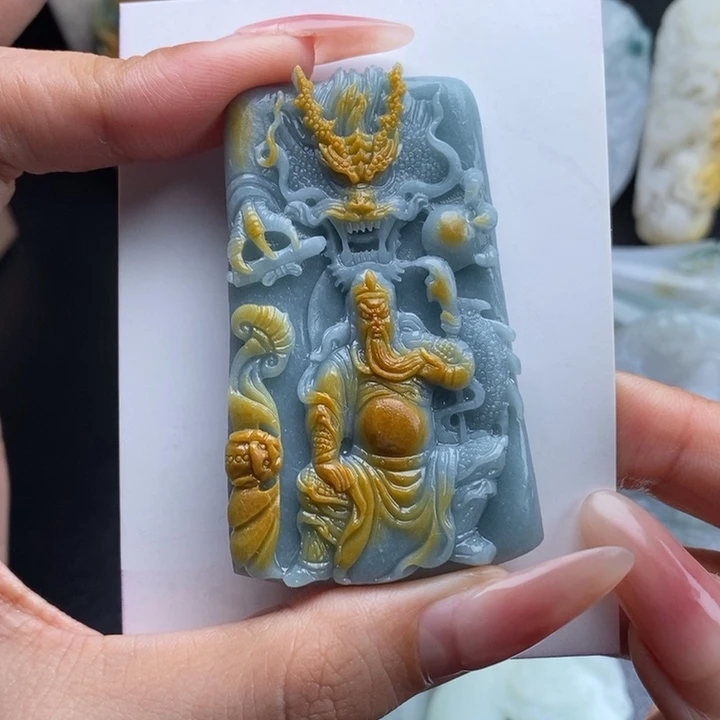 阿***东定制翡翠未镶嵌御龙关公
