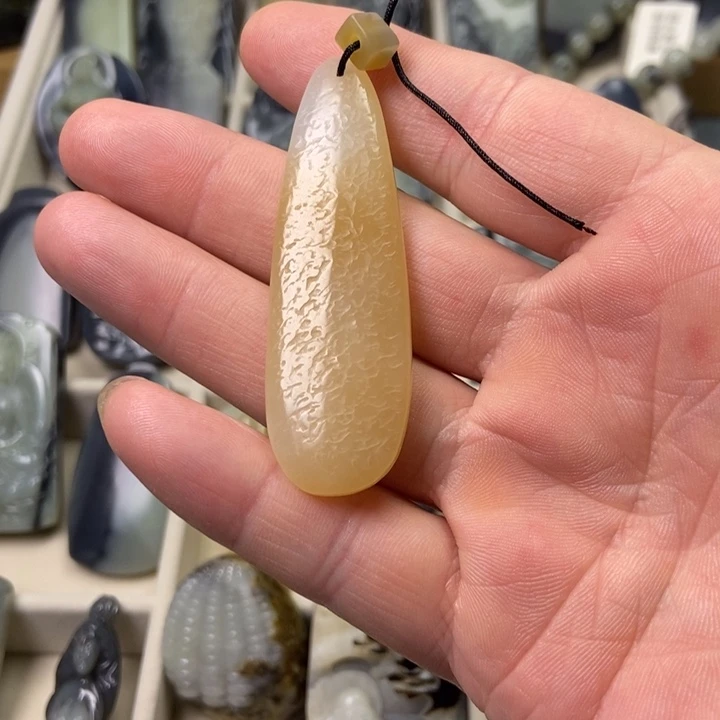 颈饰未镶嵌和田玉9