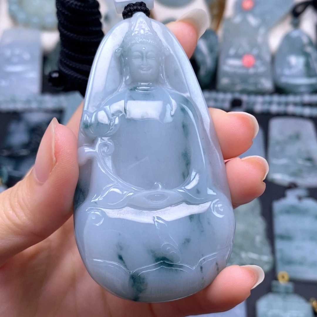 翡翠未镶嵌颈饰素衣