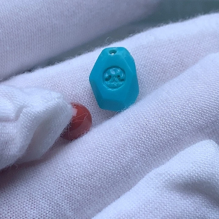 南红玛瑙未镶嵌珠宝奇石