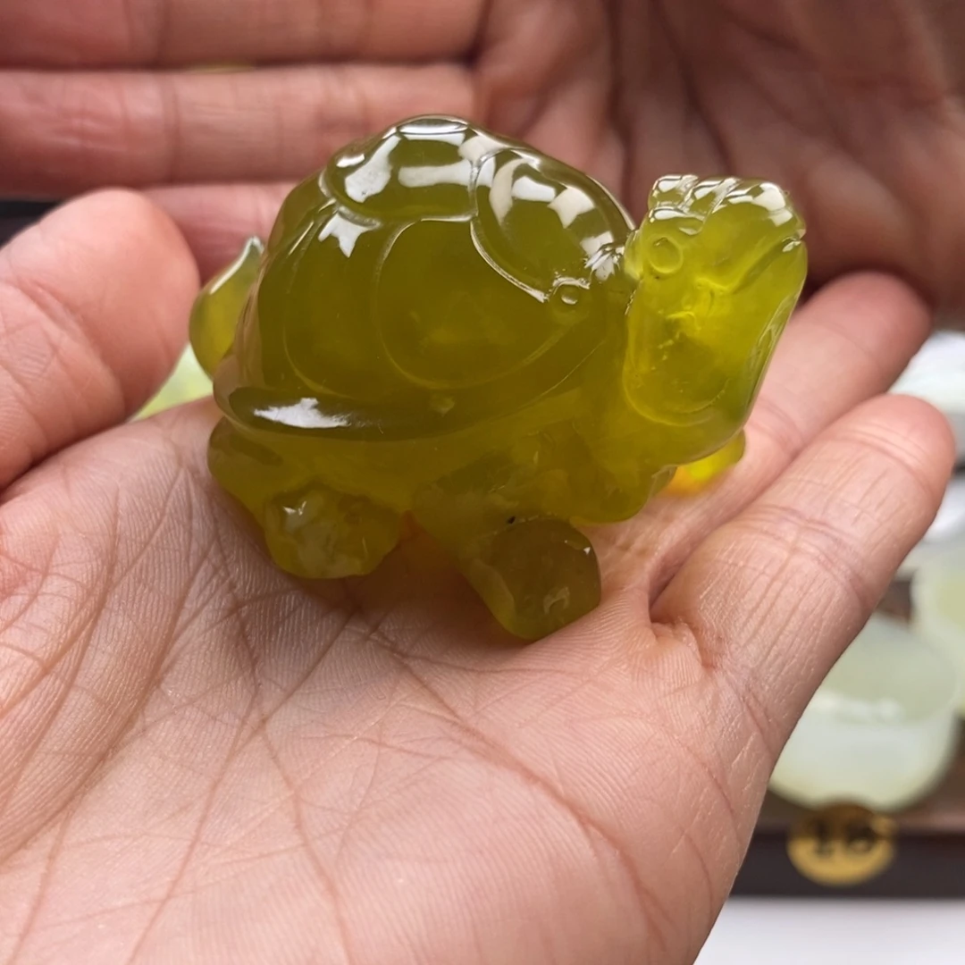 岫玉未镶嵌四大名玉茶宠