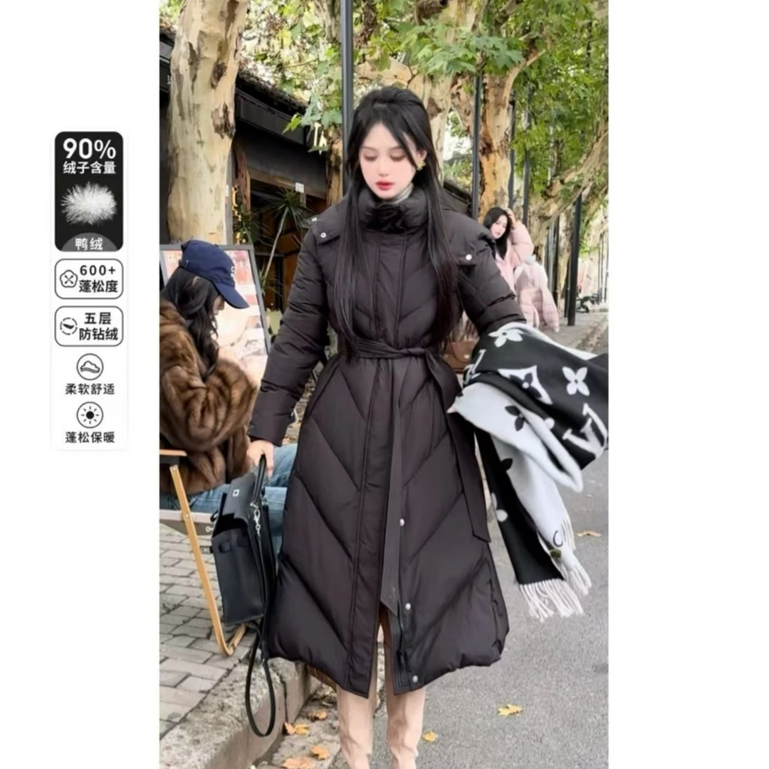 90白鸭绒羽绒服女2024新款冬季长款连帽加厚时尚收腰显瘦外套潮