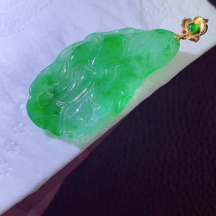 颈饰18K金镶嵌翡翠翡翠