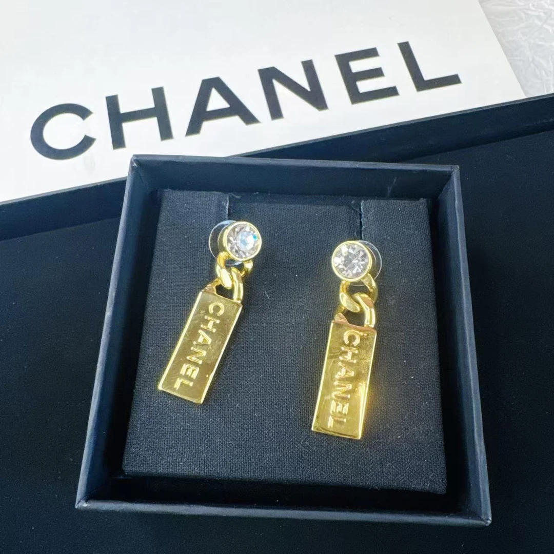 95新 Chanel/香奈儿 柚礼中古/香奈儿方牌字母吊坠耳钉CV503012