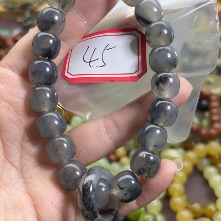未镶嵌蛇纹石玉手链