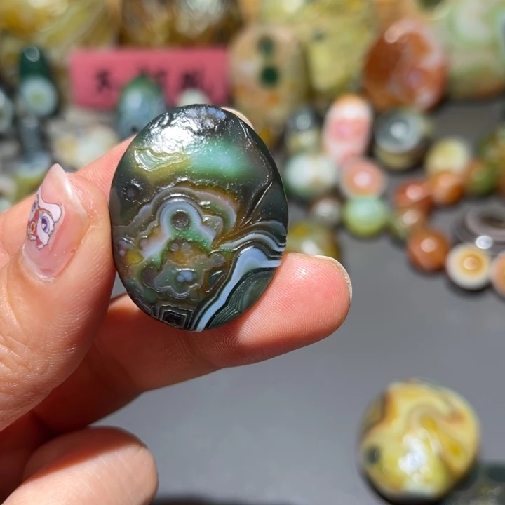 未镶嵌玛瑙/玉髓珠宝奇石