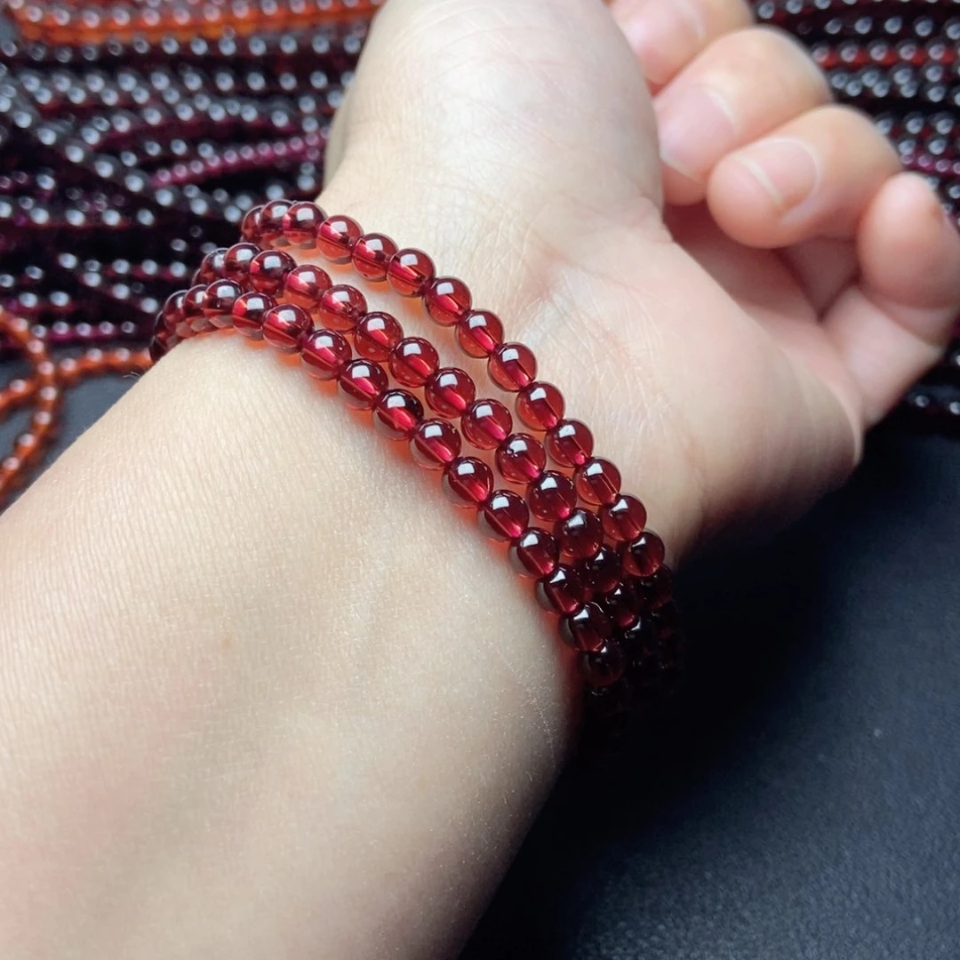 未镶嵌手链石榴石4.8香槟金毕业级